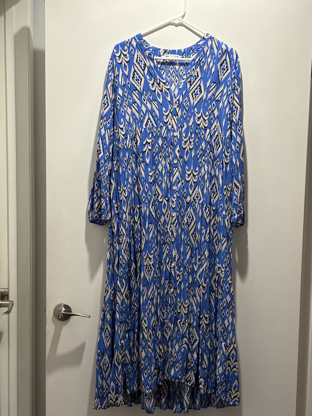 Zara Blue and White Geometric Flowy Maxi Dress